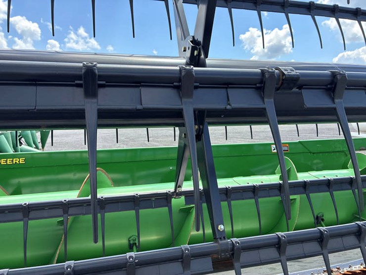 2016-john-deere-630f-image-47
