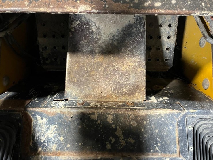 deere-ct322-image-30