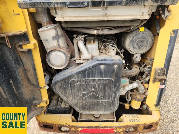 2005-caterpillar-246b-image-10
