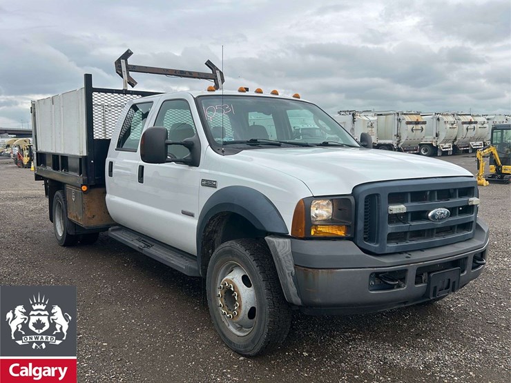 2006-ford-f550-image-24