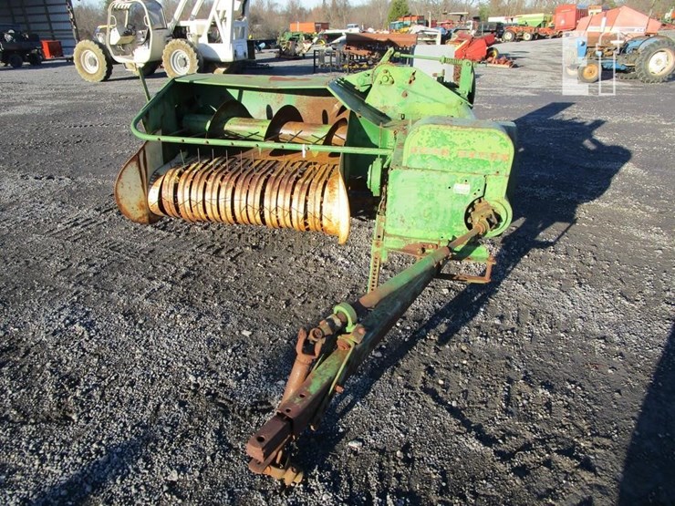 john-deere-24t-image-1