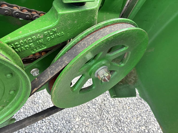 2016-john-deere-630f-image-22