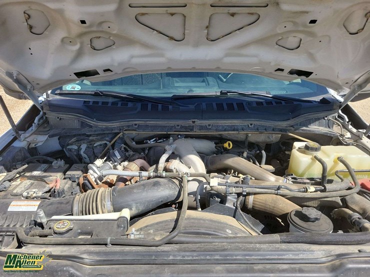 2022-ford-f550-image-14