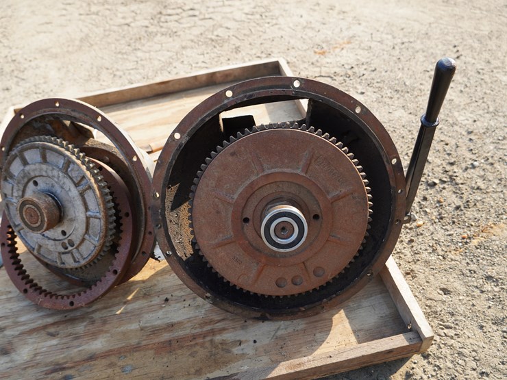 #145-•-parts-clutches-image-4