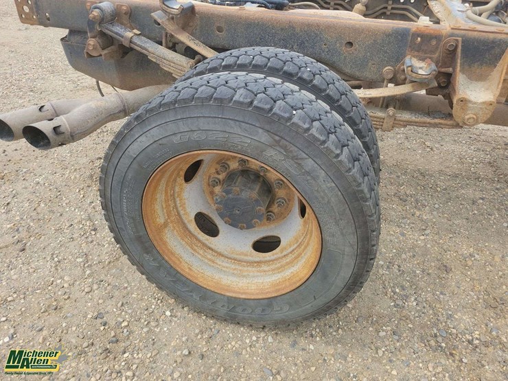 2018-ford-f550-image-25