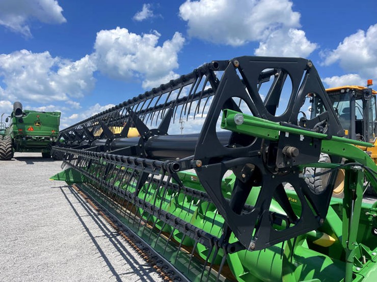 2010-john-deere-630f-image-3