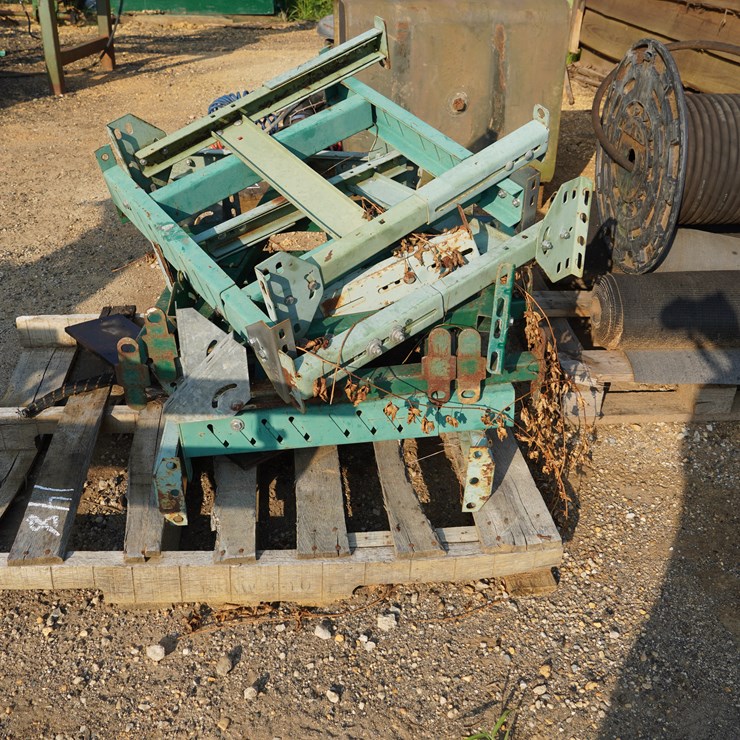 #148 • Roll Case Legs and Hydraulic Hose