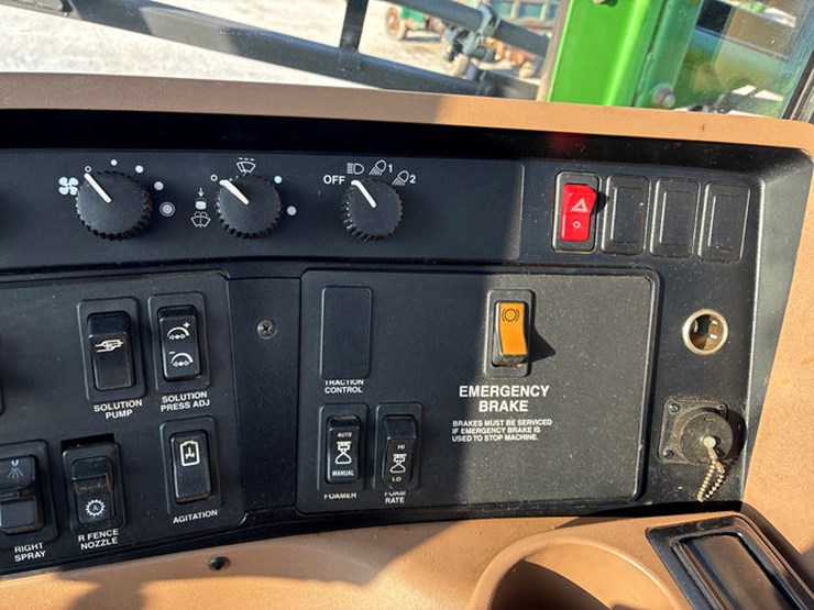 1999-john-deere-4700-image-107