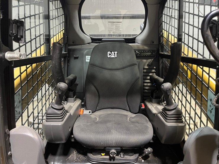 2022-caterpillar-262d3-image-20