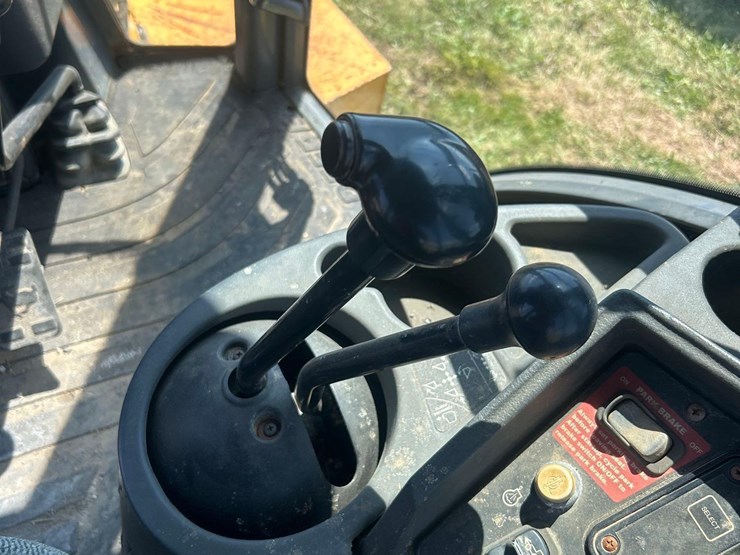 deere-310g-image-30