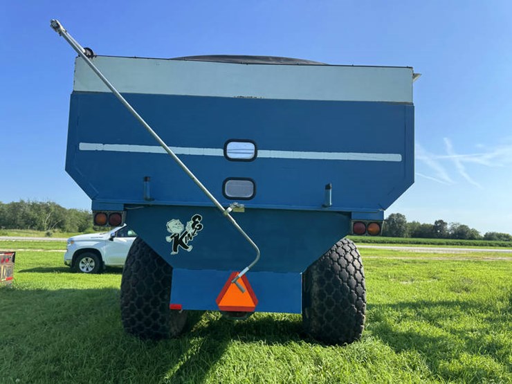 1997-kinze-840-image-11