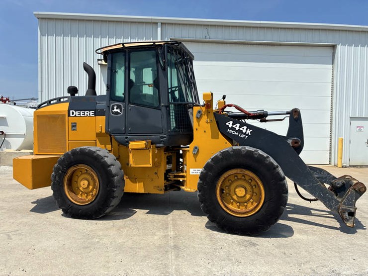 2018-john-deere-2018-image-3