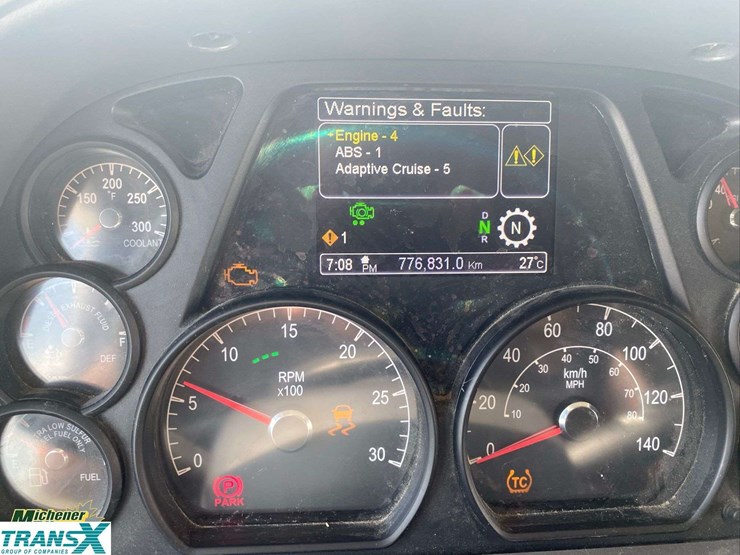 2020-peterbilt-579-image-37
