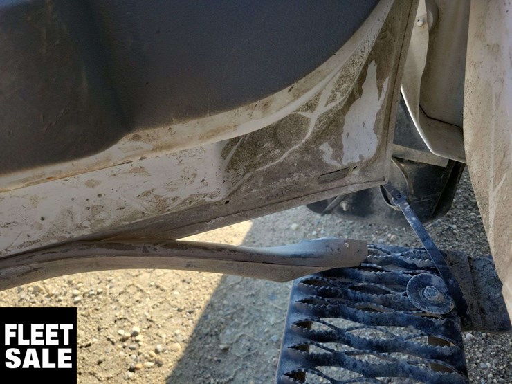 2011-ford-f550-image-47