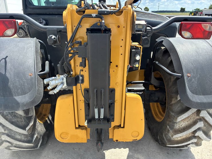 2018-caterpillar-th408d-image-40