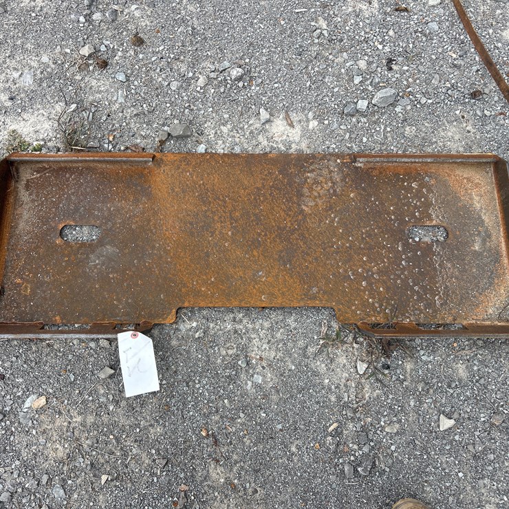 #73 • UNUSED SKID STEER MOUNT PLATE