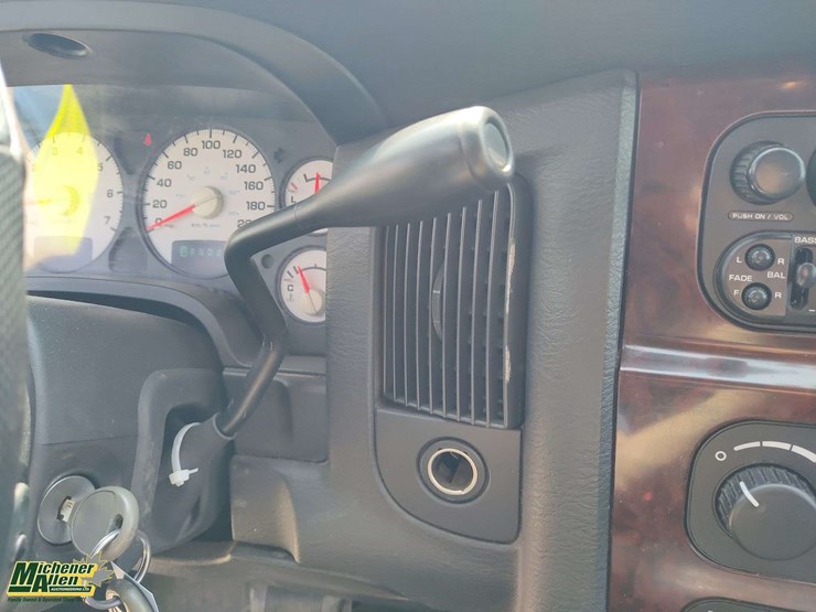 2003-dodge-ram-2500-image-11