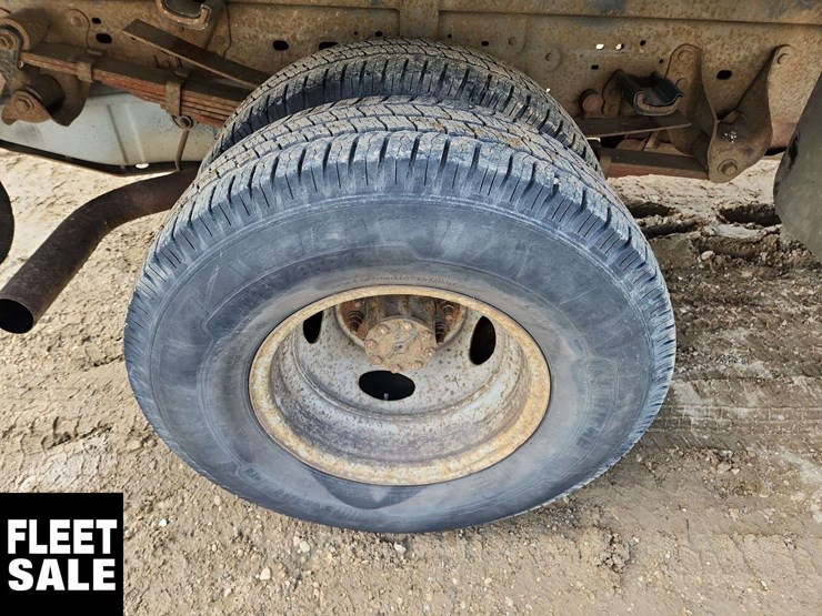 2004-ford-f350-image-22