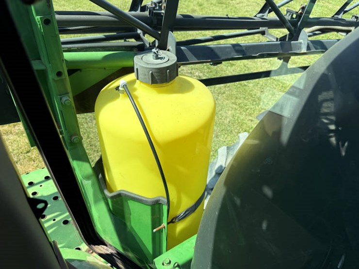 2005-john-deere-4720-image-76