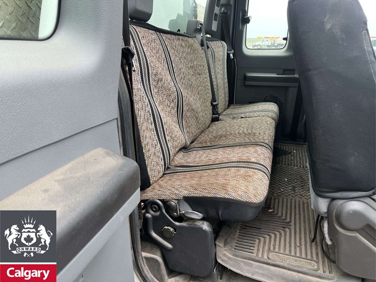 2014-ford-f550-image-17