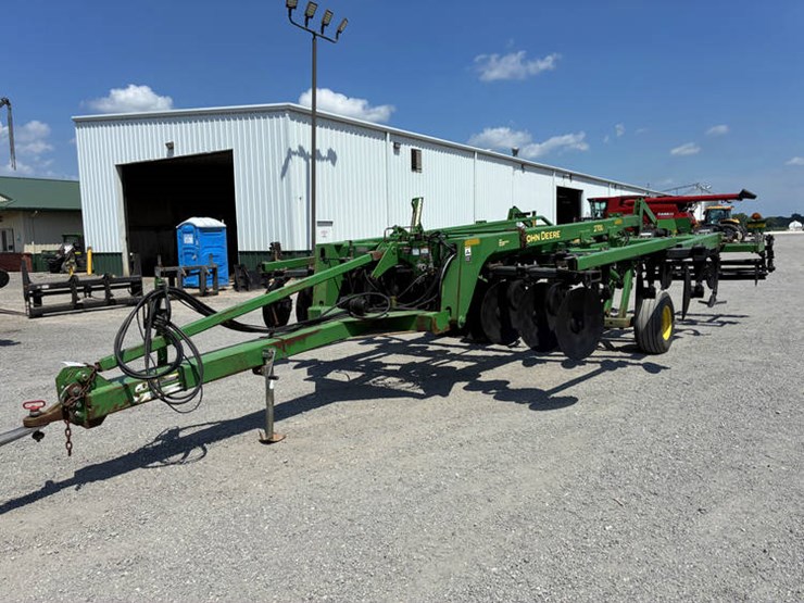 john-deere-2700-image-23