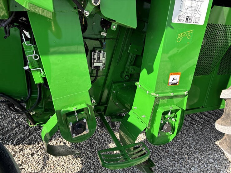 2024-john-deere-s790-image-77
