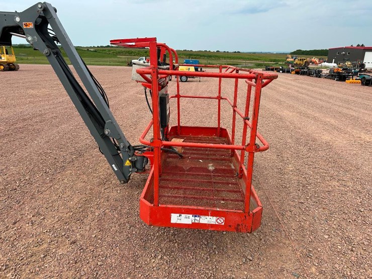 2019-skyjack-sj45t-image-30