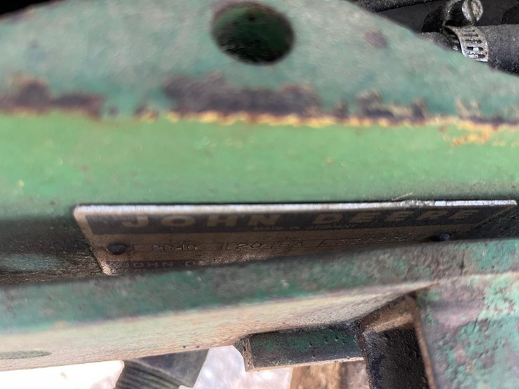 john-deere-2040-image-35
