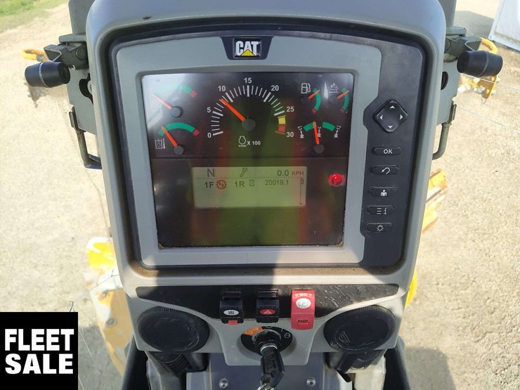 2020-caterpillar-14-image-10