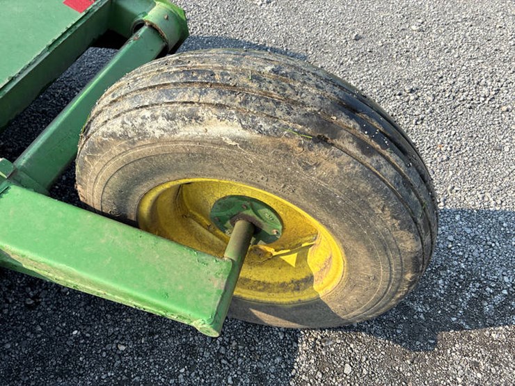 john-deere-27-image-23