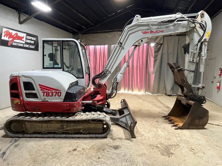 takeuchi-tb370-image-6