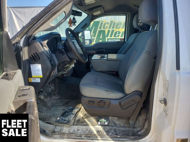 2011-ford-f550-image-8