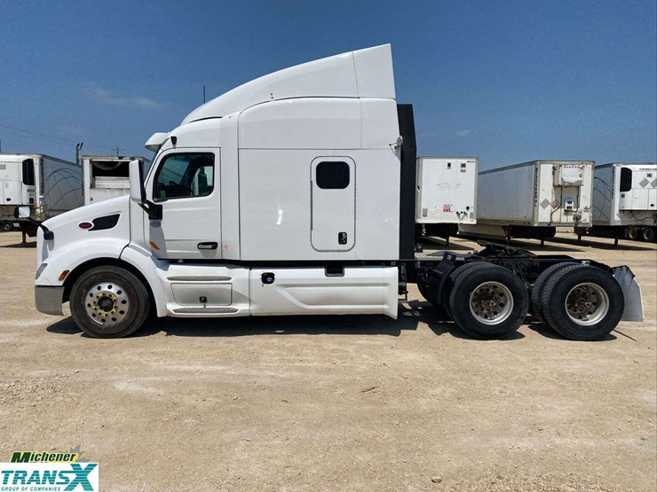 2019-peterbilt-579-image-2