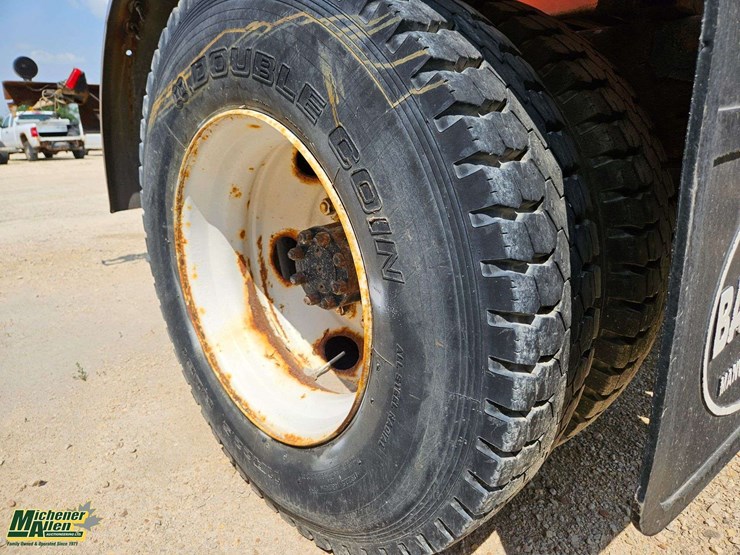 2006-international-durastar-4400-image-17