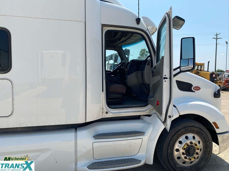 2019-peterbilt-579-image-53