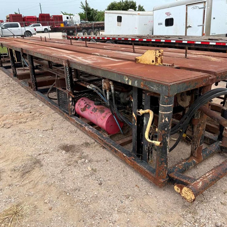 40’L X 50”W X 45”H DIESEL POWERED SKIDDED CATWALK
