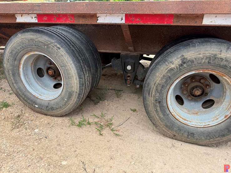 2005-jamies-welding-40’-x-102”-t/a-dual-whl.-flatbed-gooseneck-trailer-image-10
