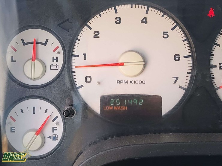 2003-dodge-ram-2500-image-8
