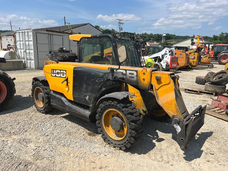 2015-jcb-525-60-image-7