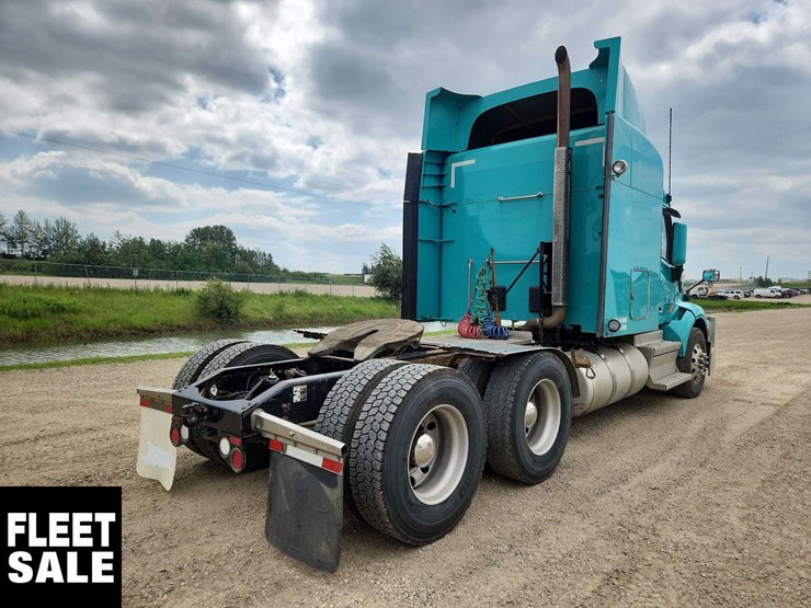 2019-peterbilt-579-image-3