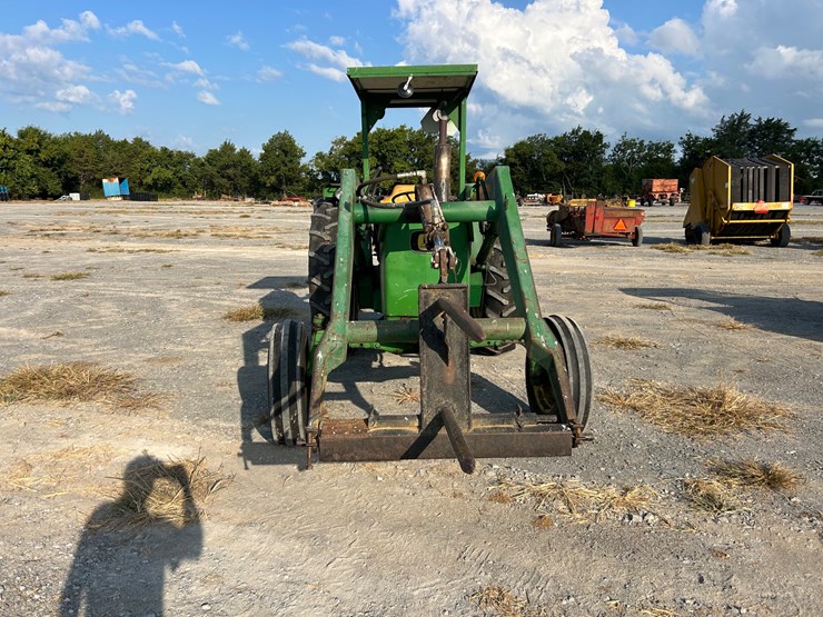 john-deere-2120-image-8