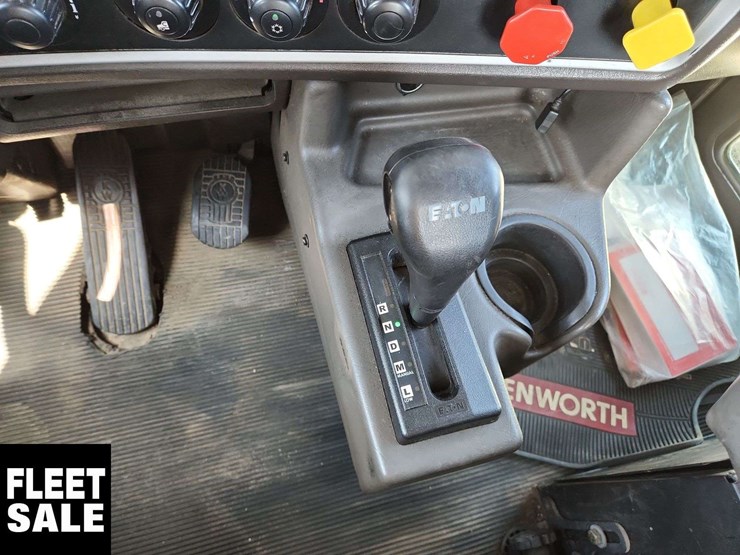 2014-kenworth-t660-image-17