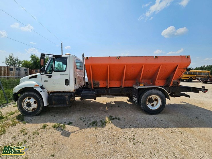 2006-international-durastar-4400-image-2