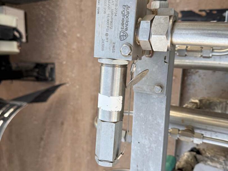 2012-ue--43’-t/a-nitrogen-pump-trailer-image-25