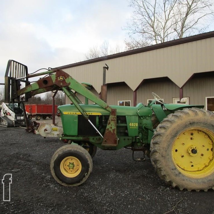 JOHN DEERE 4020D