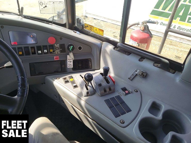 2010-volvo-a30e-image-11