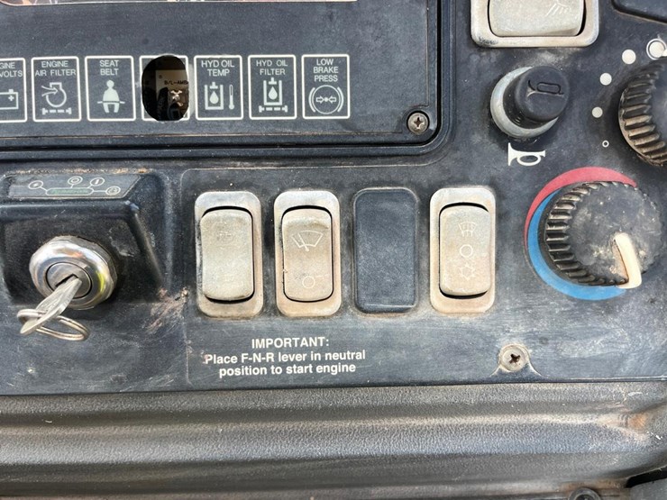 deere-410g-image-33