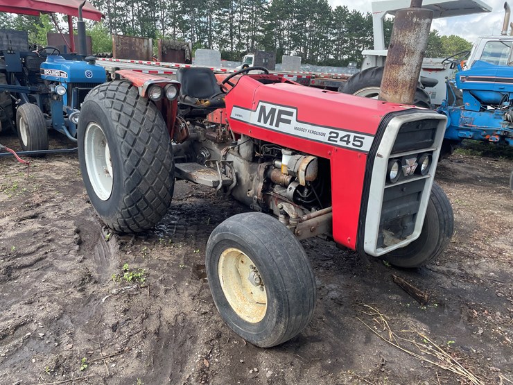 massey-ferguson-245-image-4