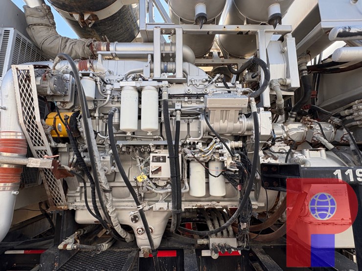 2012-cryogenic-vessel-alternatives-3-axle-15k-2,000-hp-double-pumper-trailer-image-4
