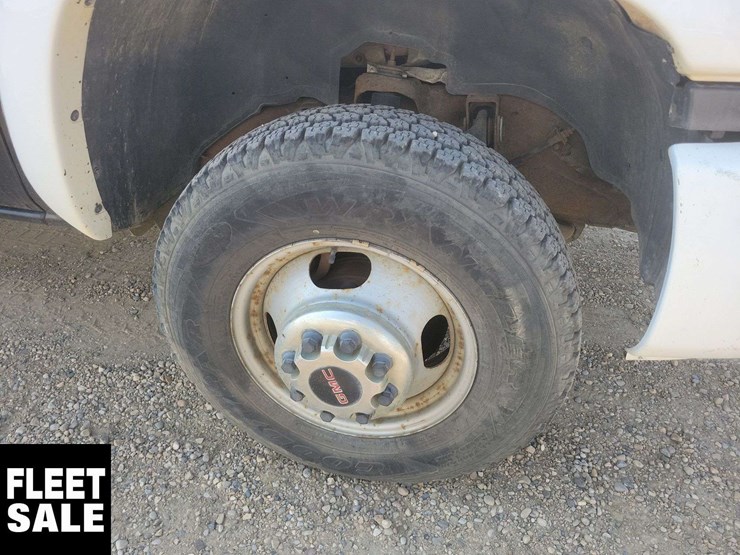 2006-gmc-sierra-3500-image-14
